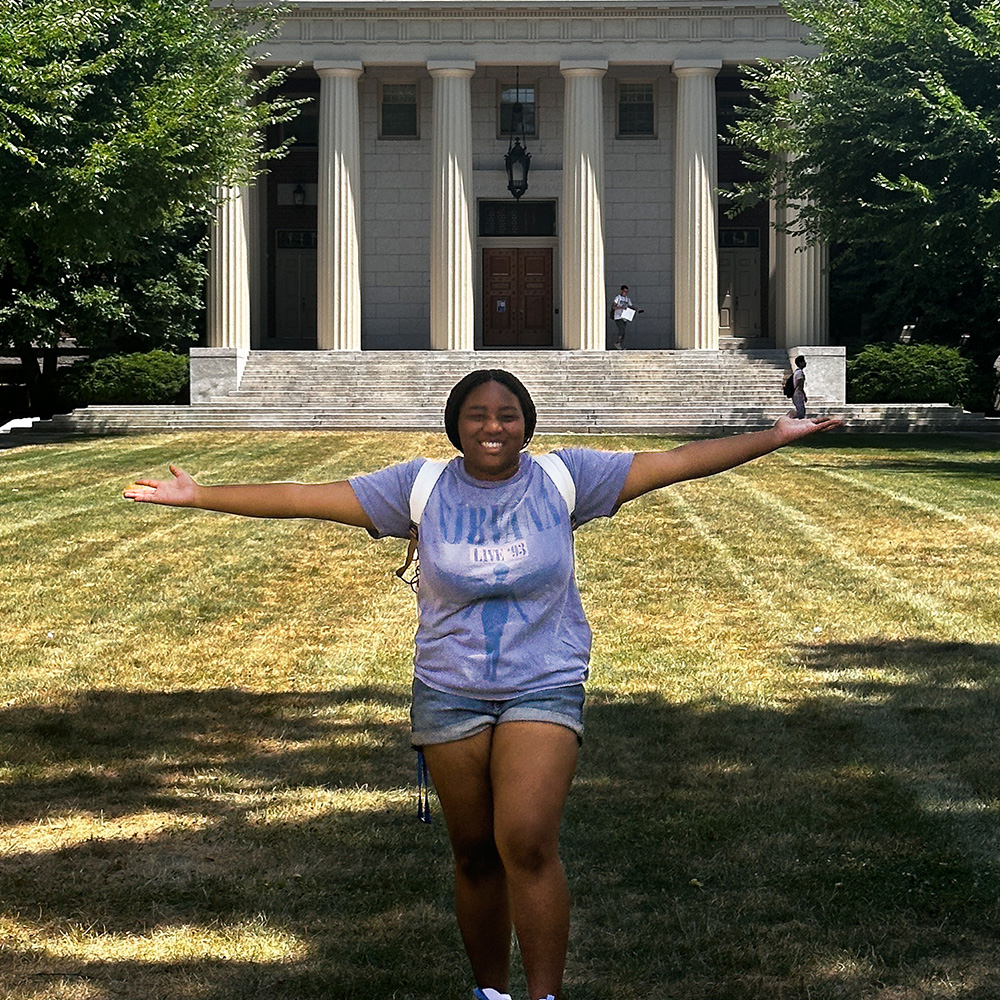 Minds Matter Students Experience Transformational Summer Programs at Top Colleges and Universities